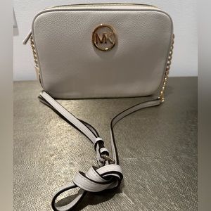 NWT! Michael Kors Fulton Leather Crossbody